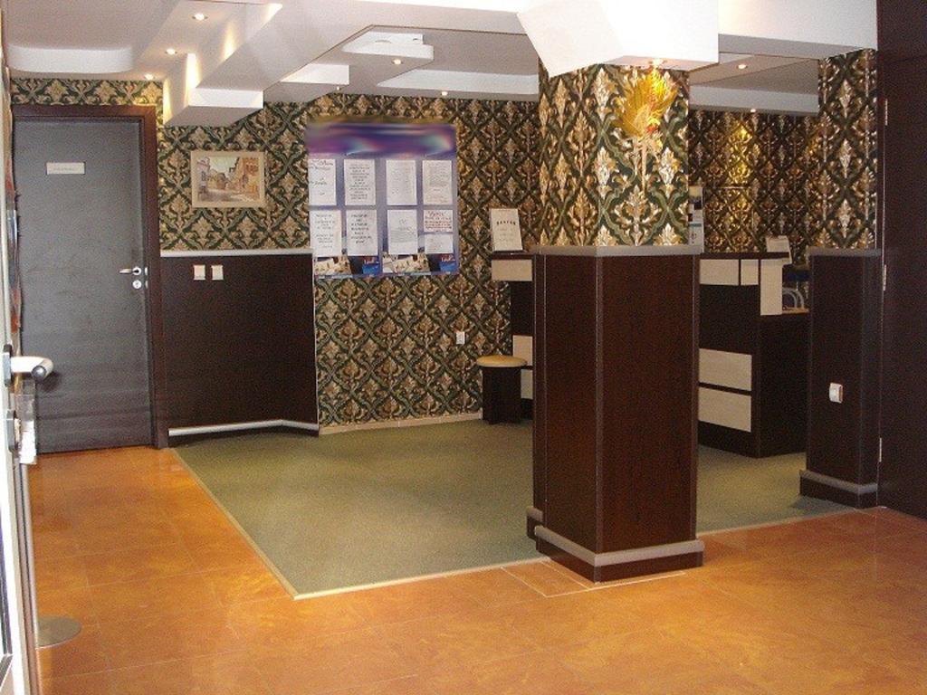 Elvira Hotel Ravda Buitenkant foto