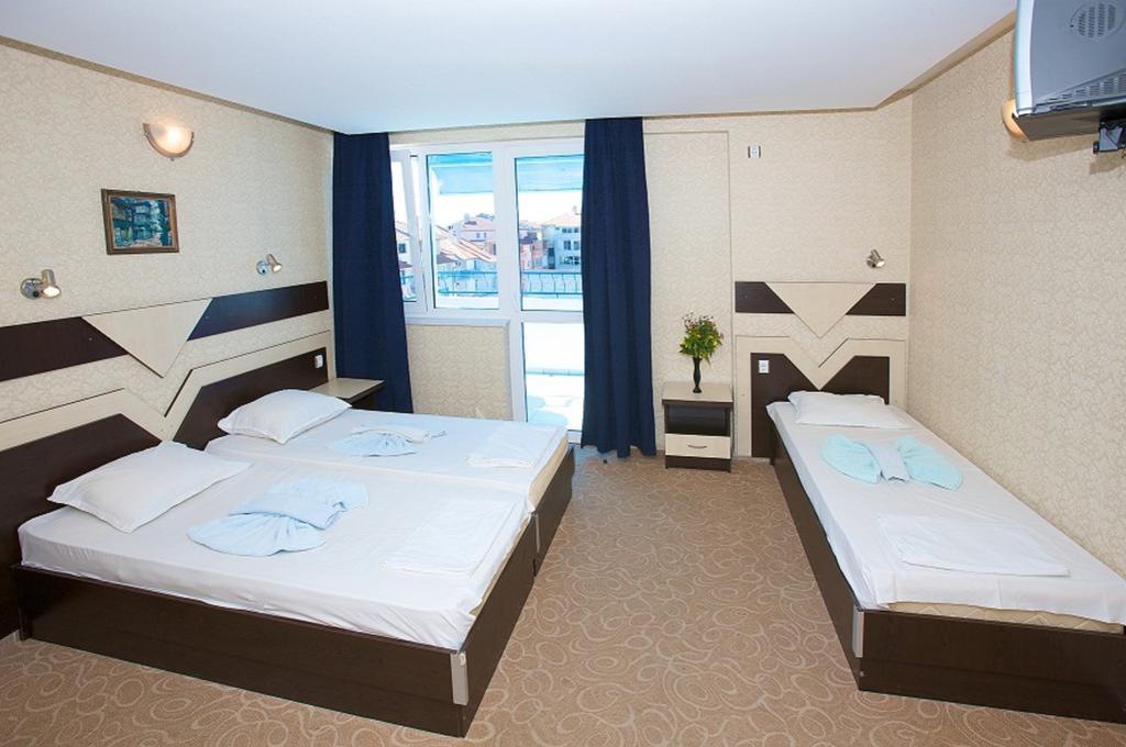 Elvira Hotel Ravda Buitenkant foto